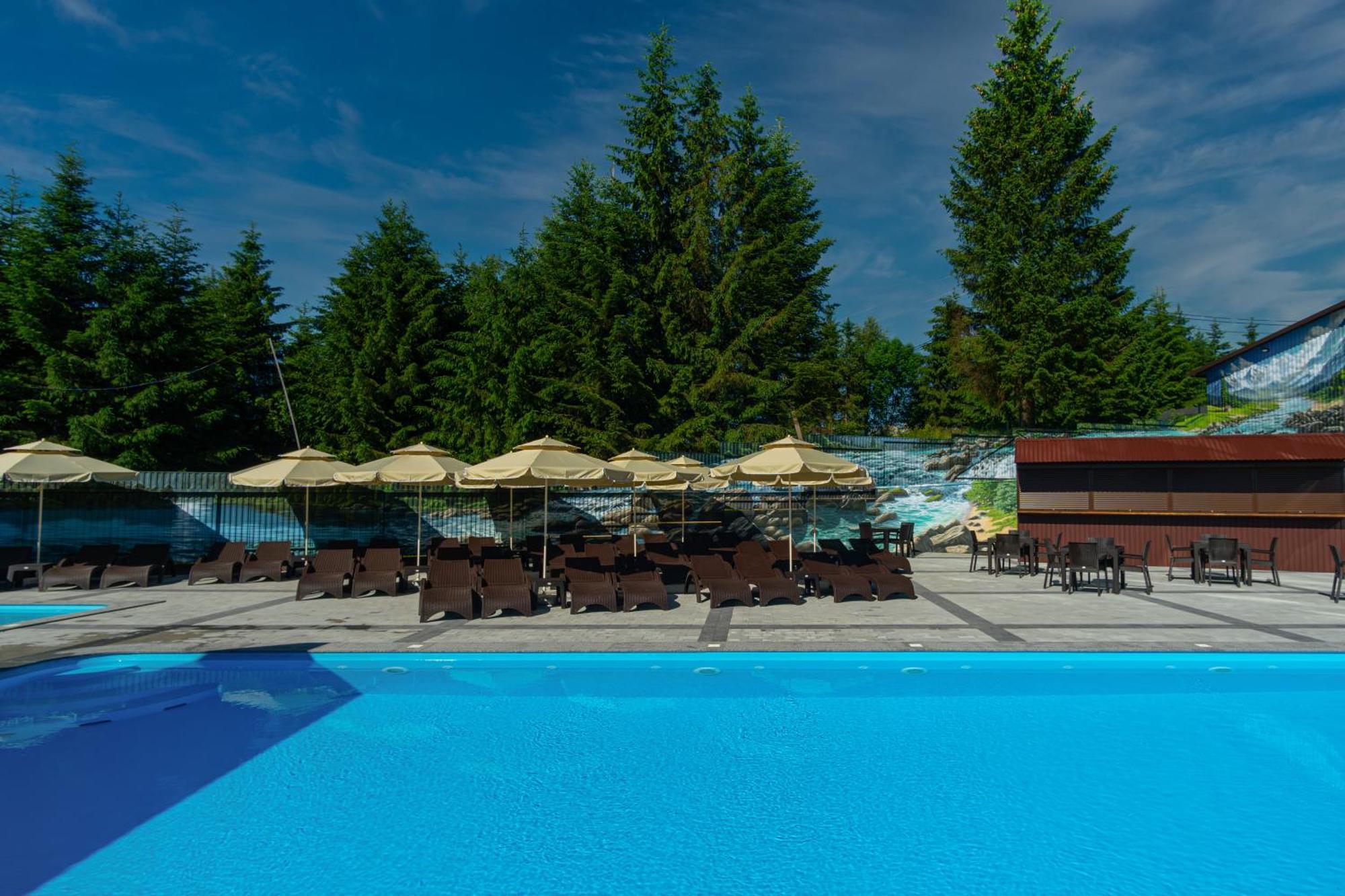 Hotel Summit Jablunyzja Exterior foto