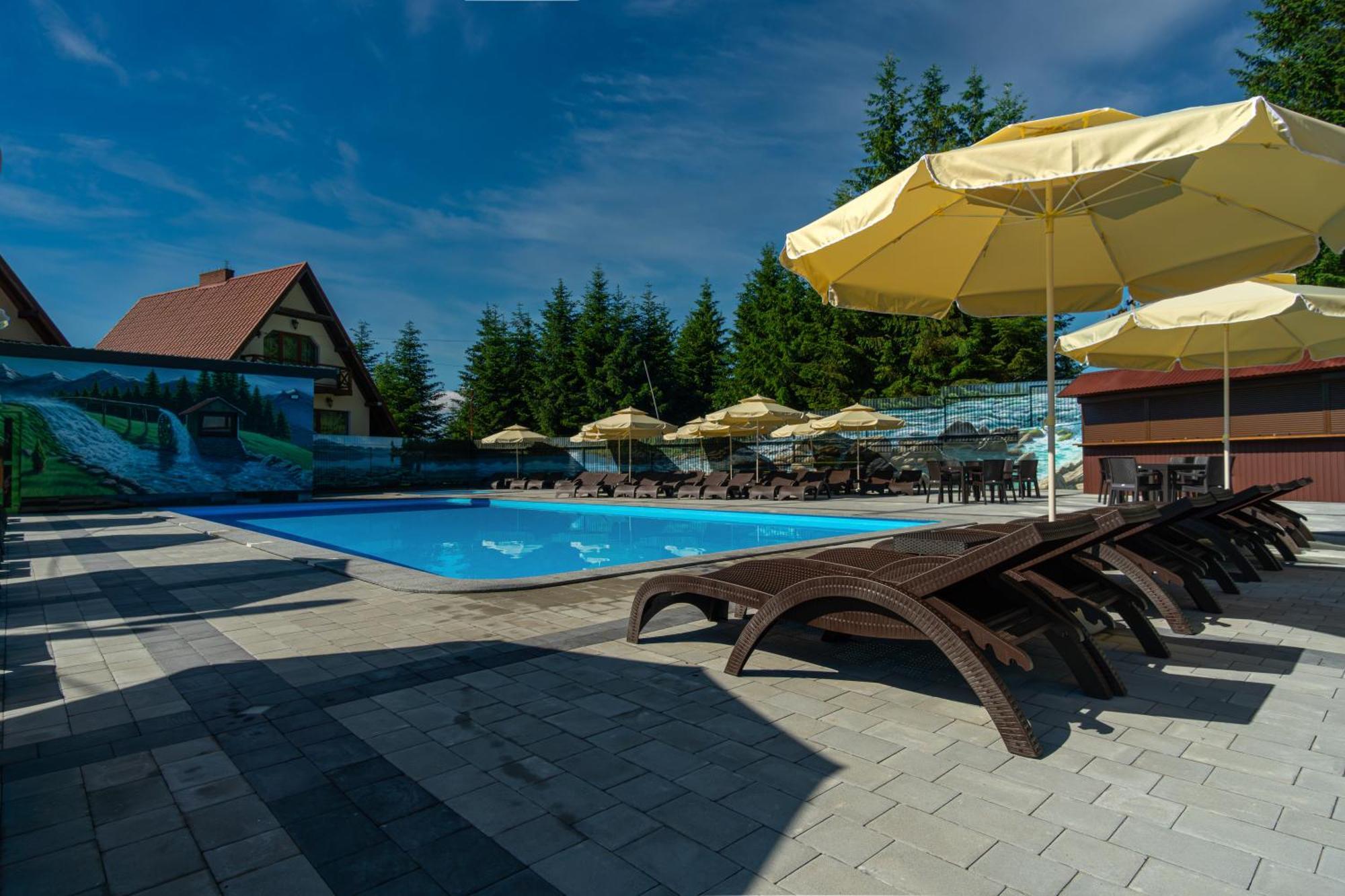 Hotel Summit Jablunyzja Exterior foto