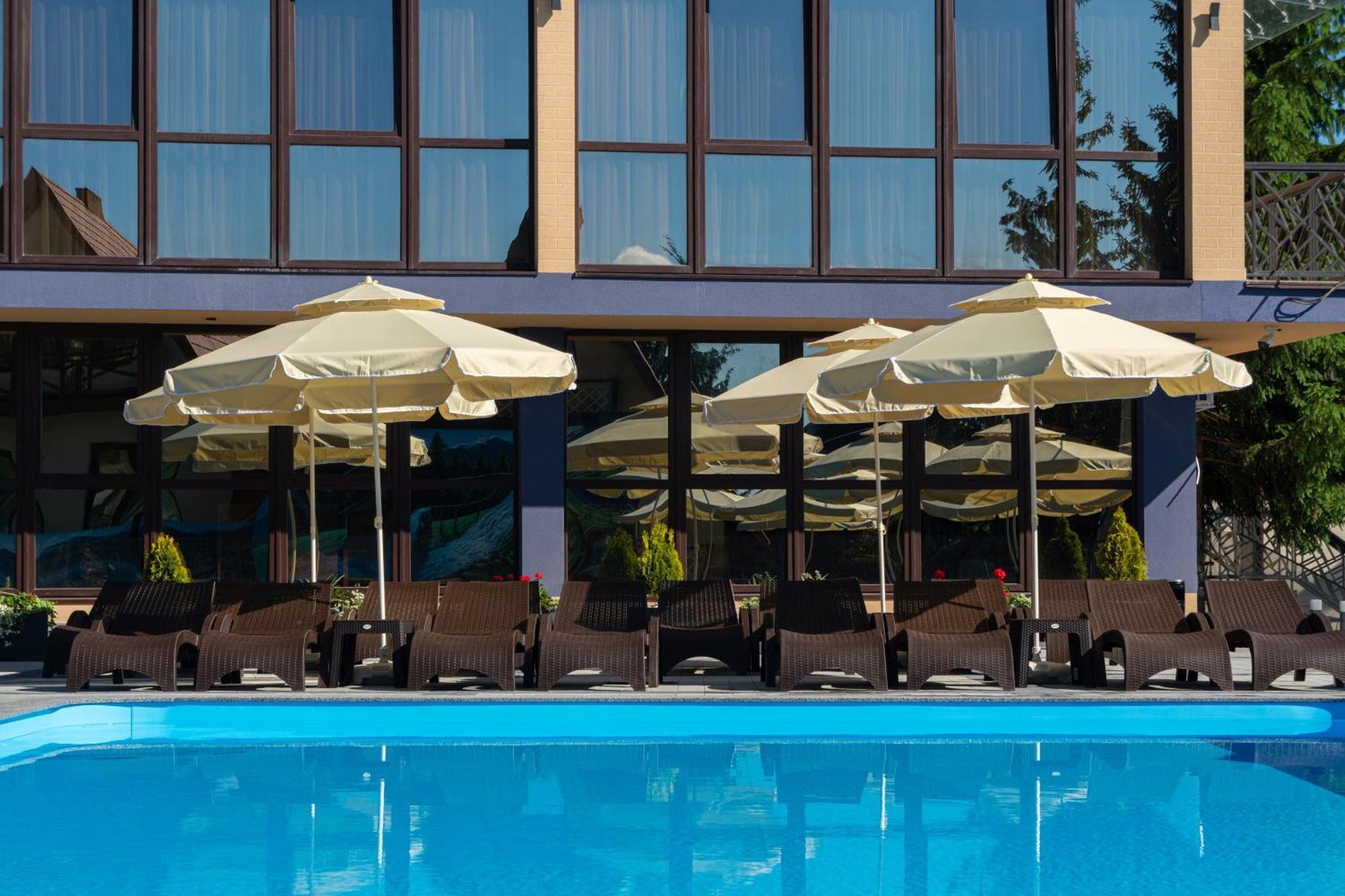 Hotel Summit Jablunyzja Exterior foto