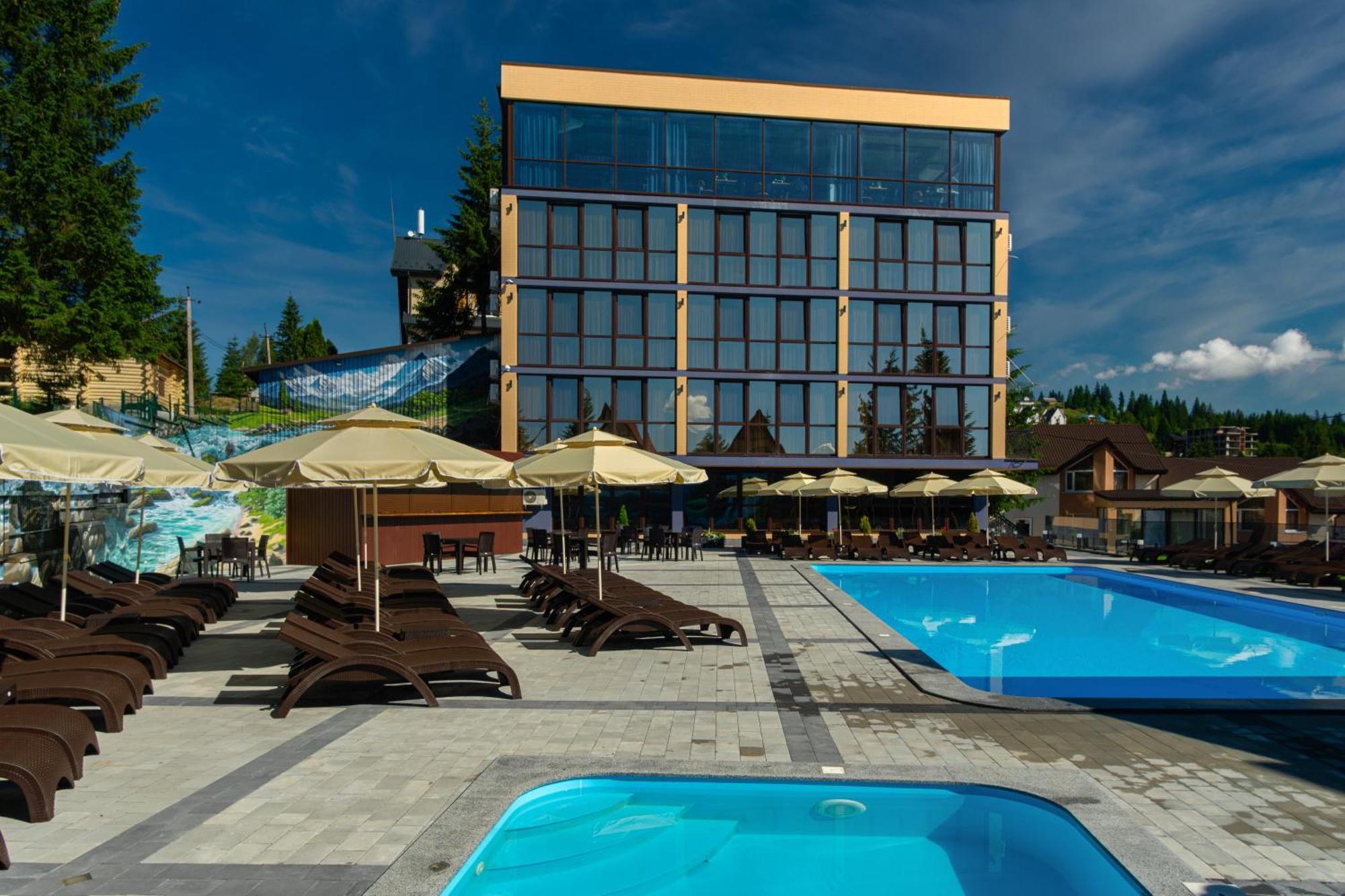 Hotel Summit Jablunyzja Exterior foto