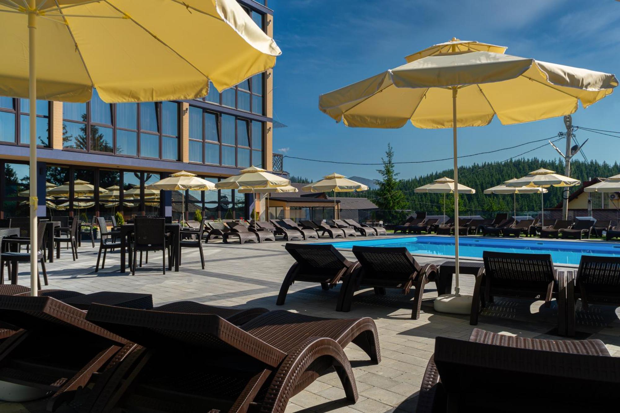 Hotel Summit Jablunyzja Exterior foto