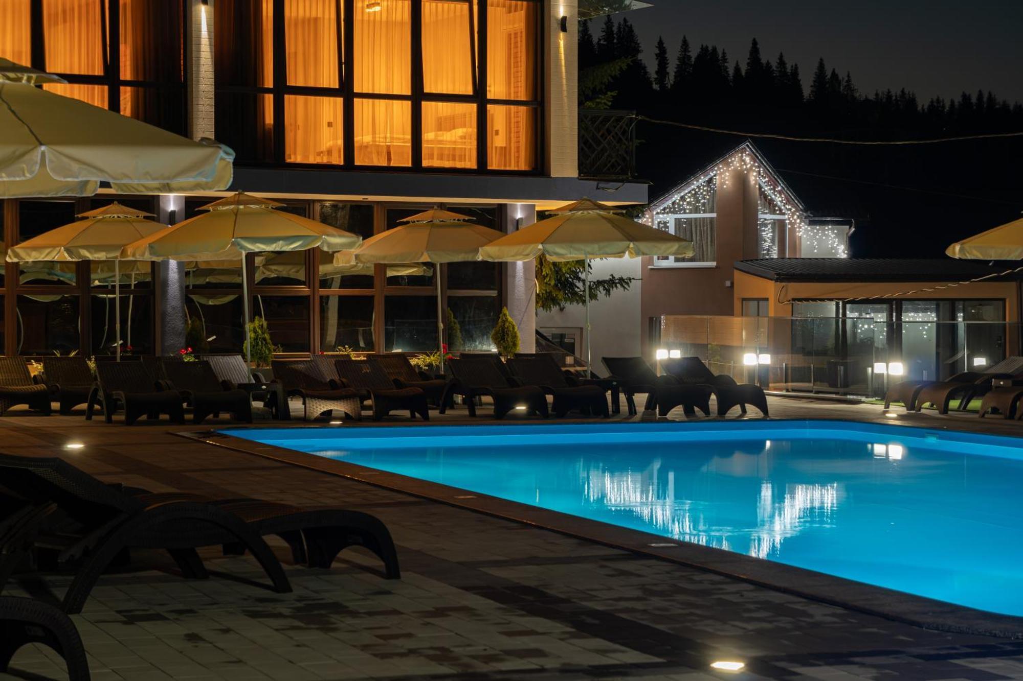 Hotel Summit Jablunyzja Exterior foto