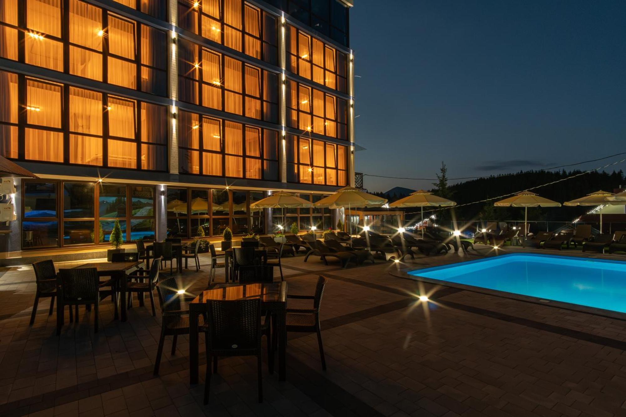 Hotel Summit Jablunyzja Exterior foto
